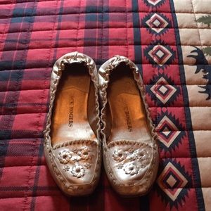 Moccasin Jack Rogers champagne color size 9